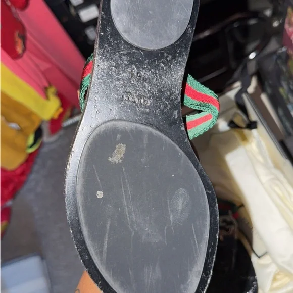 Gucci Black and Green Sandals - Picture 2 of 2